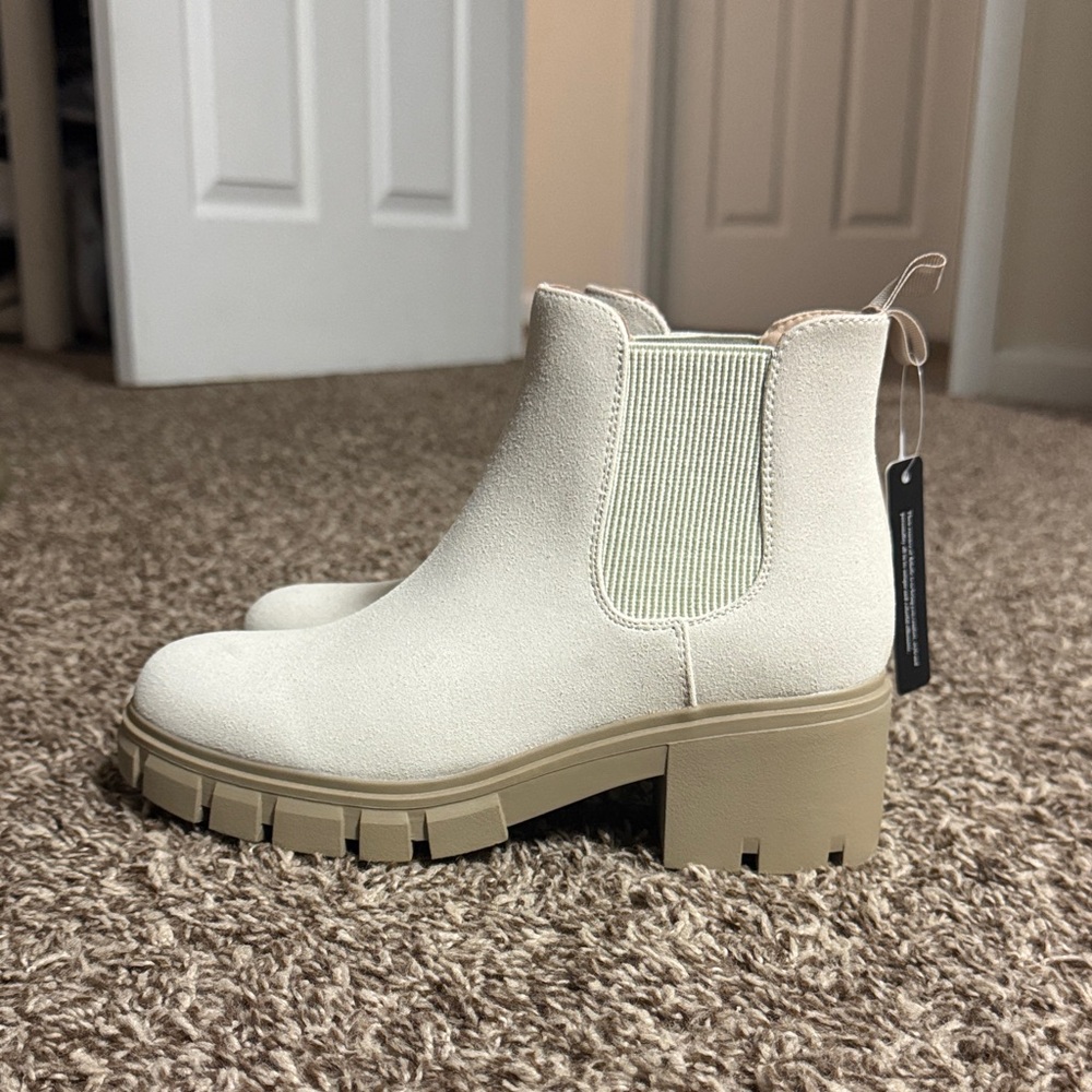 Elegant Cream Ankle Boots